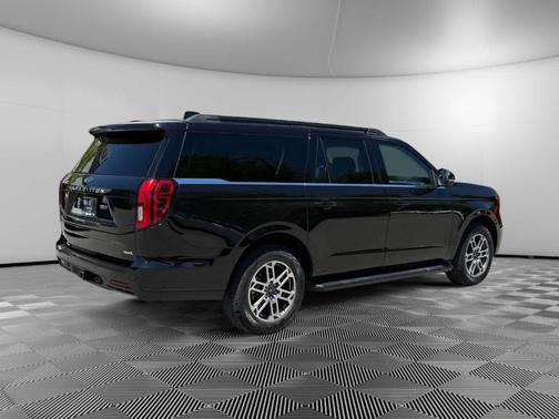 Agate Black 2025 Ford Expedition Max Active