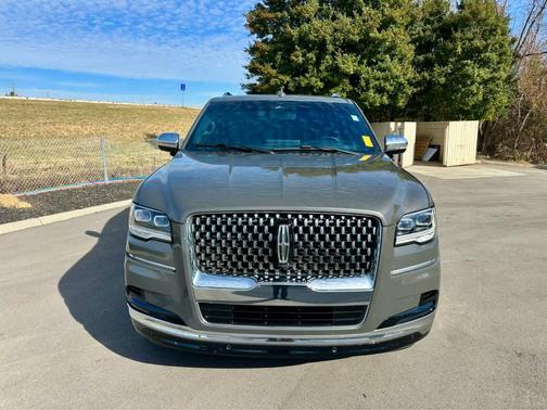 2022 Lincoln Navigator L Black Label
