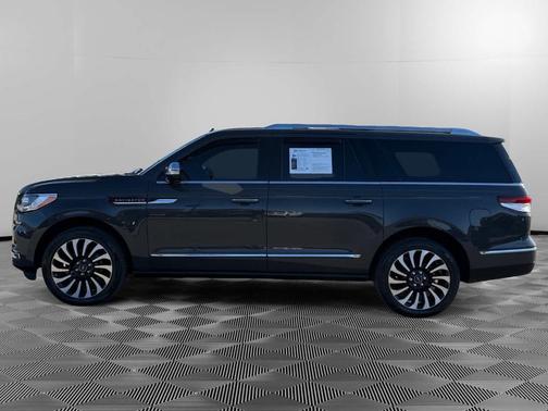 2022 Lincoln Navigator L Black Label