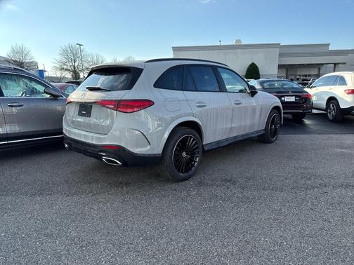 2026 Mercedes-Benz GLC 300 Base 4MATIC