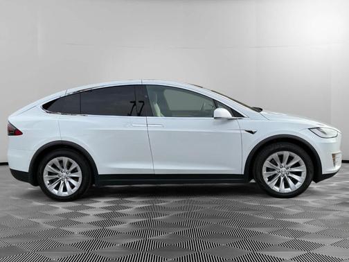 2020 Tesla Model X Long Range