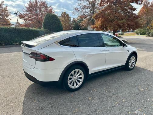 2020 Tesla Model X Long Range