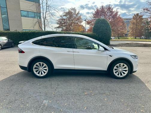 2020 Tesla Model X Long Range