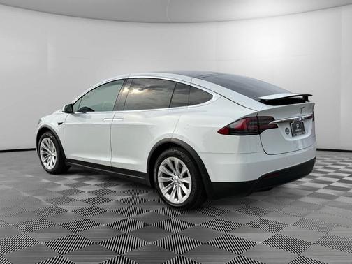 2020 Tesla Model X Long Range