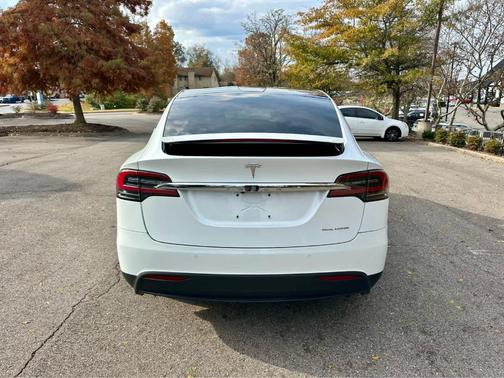 2020 Tesla Model X Long Range