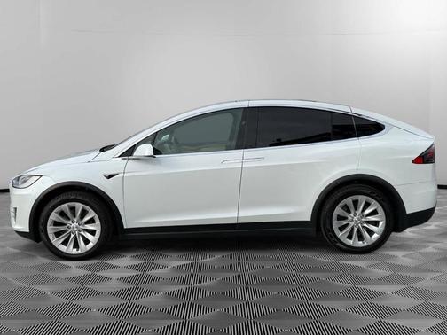 2020 Tesla Model X Long Range