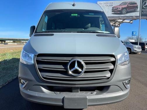 Photo 2 of 14 of 2021 Mercedes-Benz Sprinter 2500 144 WB Standard Roof Passenger