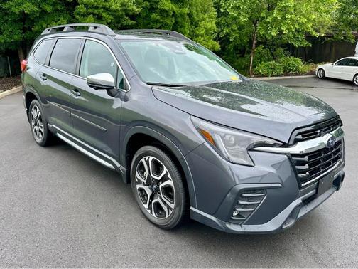 Magnetite Gray Metallic 2023 Subaru Ascent Limited 7-Passenger