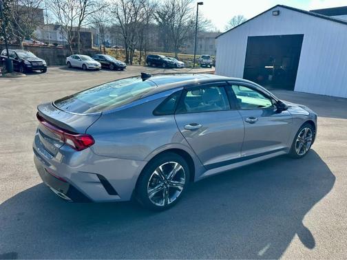 2021 Kia K5 EX