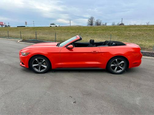 2015 Ford Mustang V6