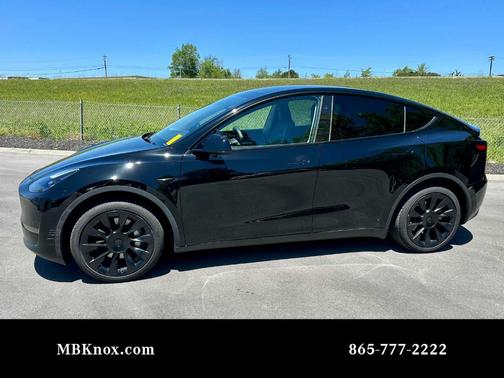 Black 2024 Tesla Model Y Long Range