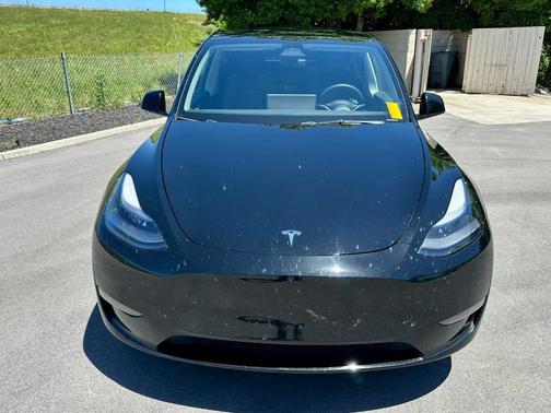 Black 2024 Tesla Model Y Long Range
