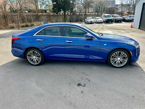 2023 Cadillac CT4 Premium Luxury