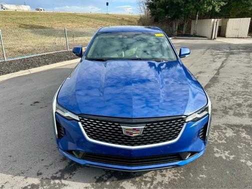 2023 Cadillac CT4 Premium Luxury