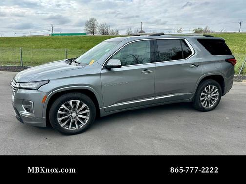 Sterling Gray Metallic 2023 Chevrolet Traverse Premier