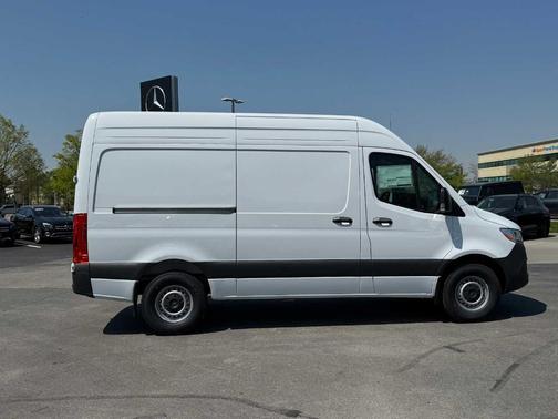 2025 Mercedes-Benz Sprinter 2500 