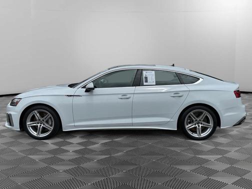 Glacier White Metallic 2022 Audi A5 45 S line Premium