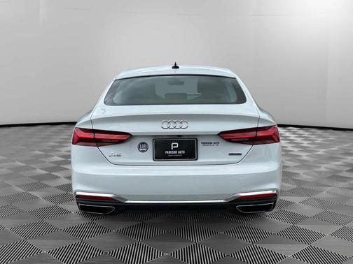 Glacier White Metallic 2022 Audi A5 45 S line Premium