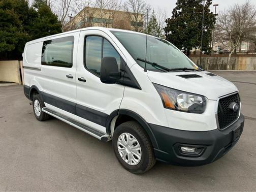 2024 Ford Transit-250 