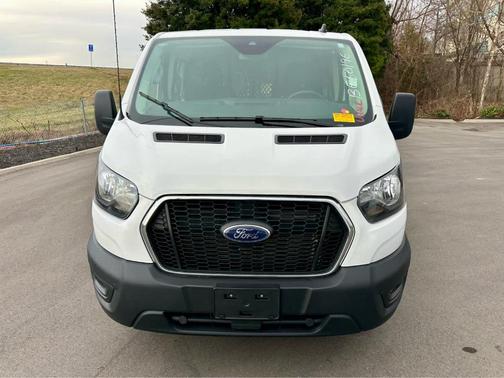 2024 Ford Transit-250 