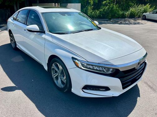 Platinum White Pearl 2019 Honda Accord EX-L