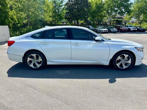 Platinum White Pearl 2019 Honda Accord EX-L