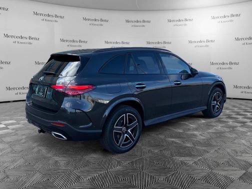 Graphite Gray Metallic 2026 Mercedes-Benz GLC 300 Base 4MATIC