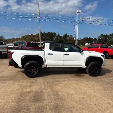 2025 Toyota Tacoma Hybrid TRD PRO HYBRID 5 BED NATL