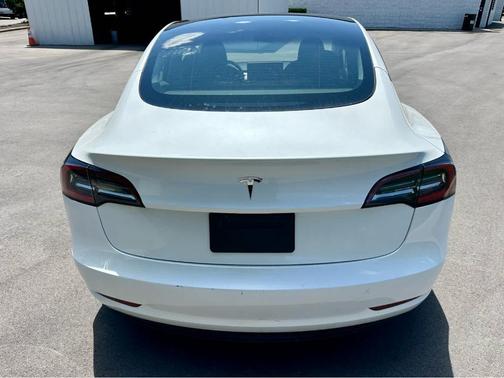 Pearl White Multi 2023 Tesla Model 3 Base