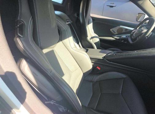 2025 Chevrolet Corvette Stingray w/2LT