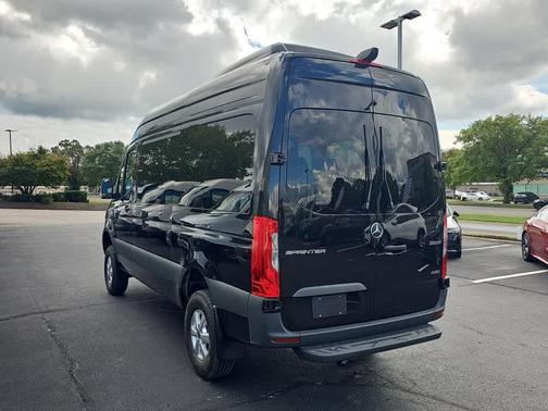 2025 Mercedes-Benz Sprinter 2500 144 WB Standard Roof Passenger