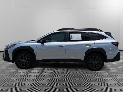 Ice Silver Metallic 2025 Subaru Outback Onyx Edition