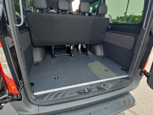 2025 Mercedes-Benz Sprinter 2500 High Roof