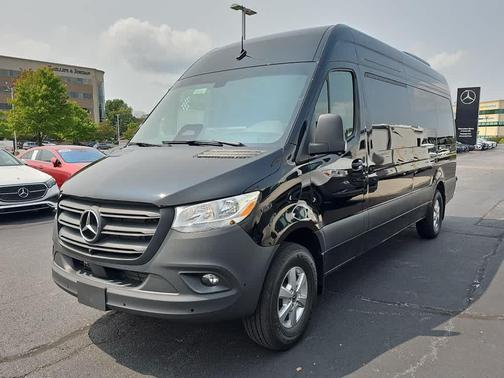 2025 Mercedes-Benz Sprinter 2500 High Roof