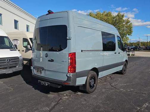 2022 Mercedes-Benz Sprinter 2500