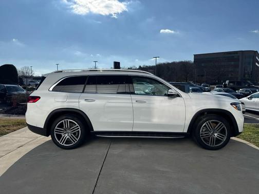 2025 Mercedes-Benz GLS 450 4MATIC
