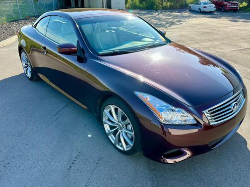 2010 INFINITI G37 