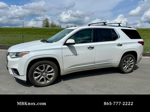 Summit White 2018 Chevrolet Traverse Premier