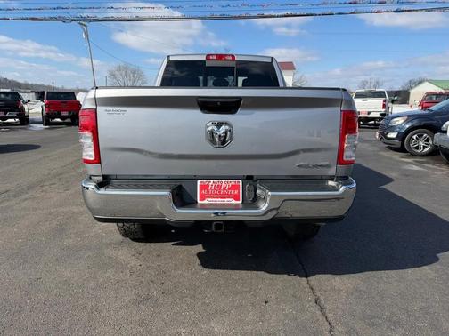 2019 RAM 2500 Tradesman Crew Cab 4x4 6'4' Box