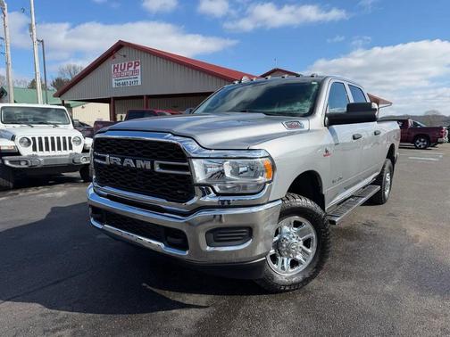 2019 RAM 2500 Tradesman Crew Cab 4x4 6'4' Box