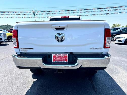 2021 RAM 2500 Big Horn Crew Cab 4x4 8' Box