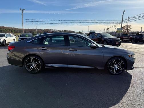 2022 Honda Accord Touring 2.0T