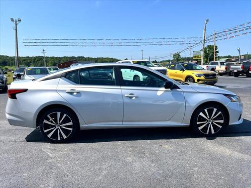 2021 Nissan Altima SR Intelligent AWD