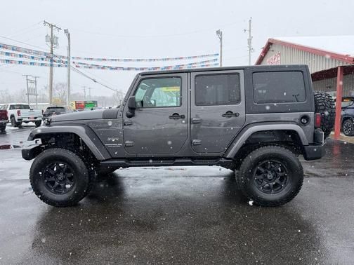 2017 Jeep Wrangler Unlimited Sahara