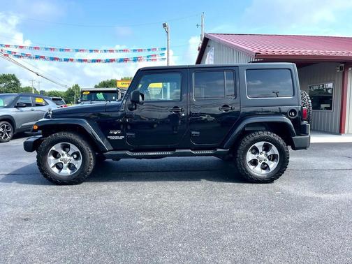 2016 Jeep Wrangler Unlimited Sahara