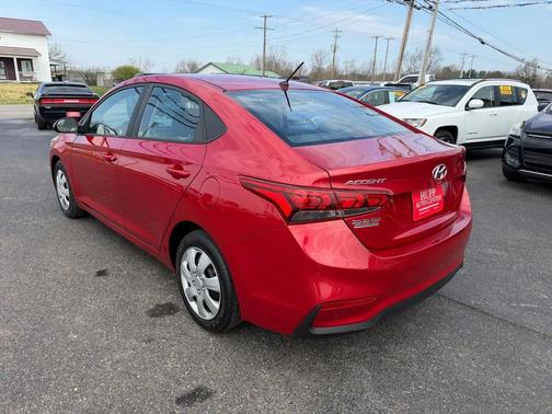 2019 Hyundai Accent SE