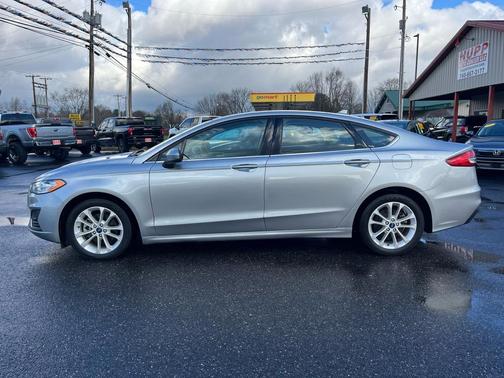 2020 Ford Fusion Hybrid SE