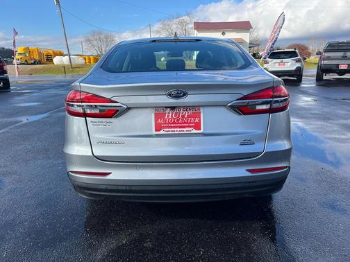 2020 Ford Fusion Hybrid SE