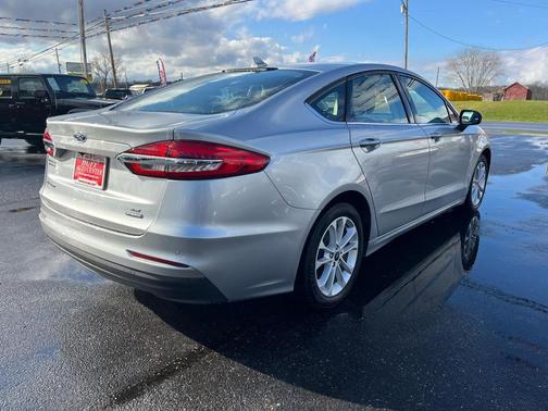 2020 Ford Fusion Hybrid SE