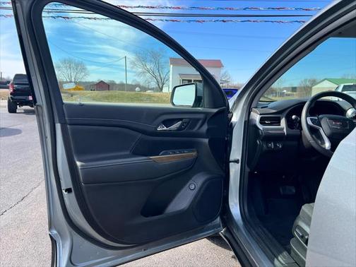2023 GMC Acadia AWD SLE
